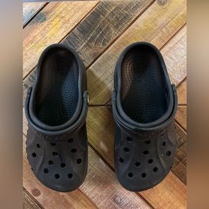 Kids Crocs size 11